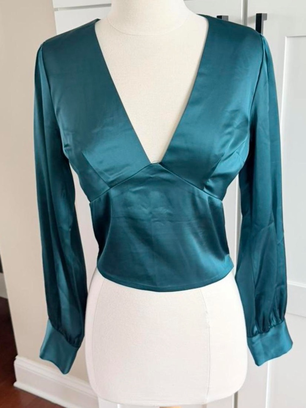 Abercrombie & Fitch Teal Satin V-Neck Long Sleeve Blouse